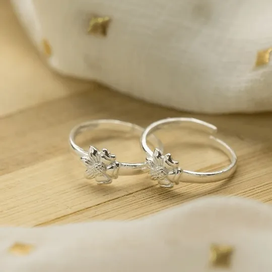 Adjustable Silver Floral Slim Daisy Stacking Dainty Midi Ring