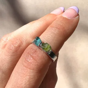 Aquamarine and Peridot Ring - Silver Finish - Size 6 - SS01