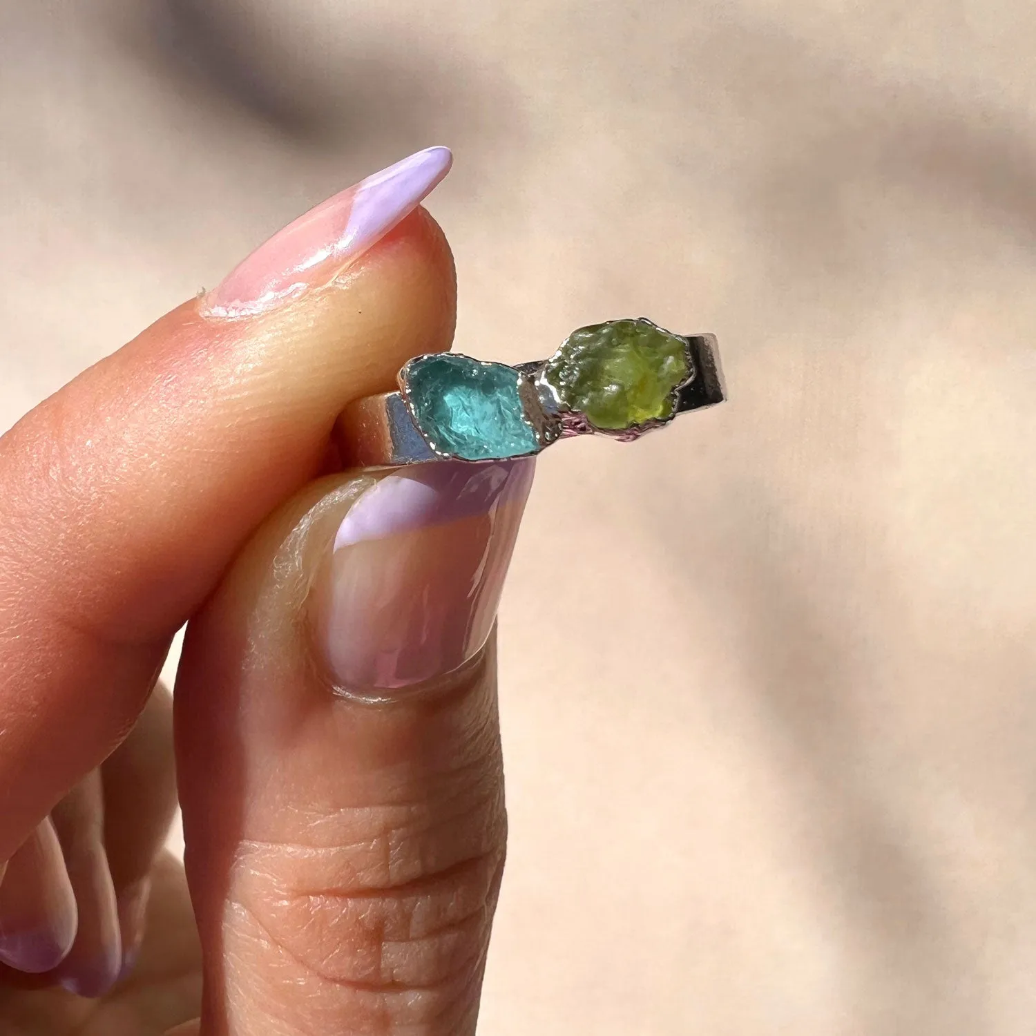 Aquamarine and Peridot Ring - Silver Finish - Size 6 - SS01