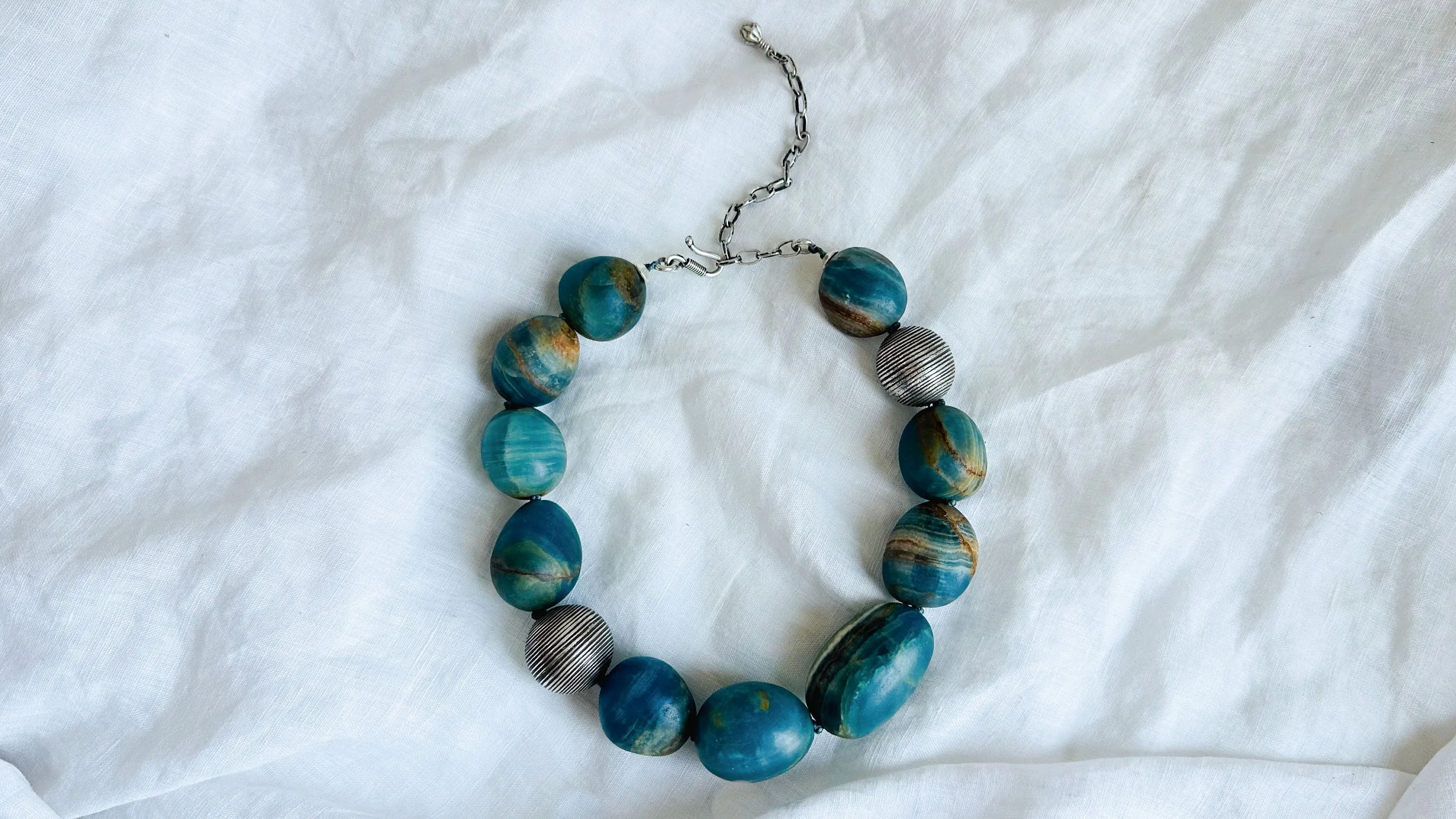 Blue Onyx Beaded Necklace. Sterling Silver. 2518