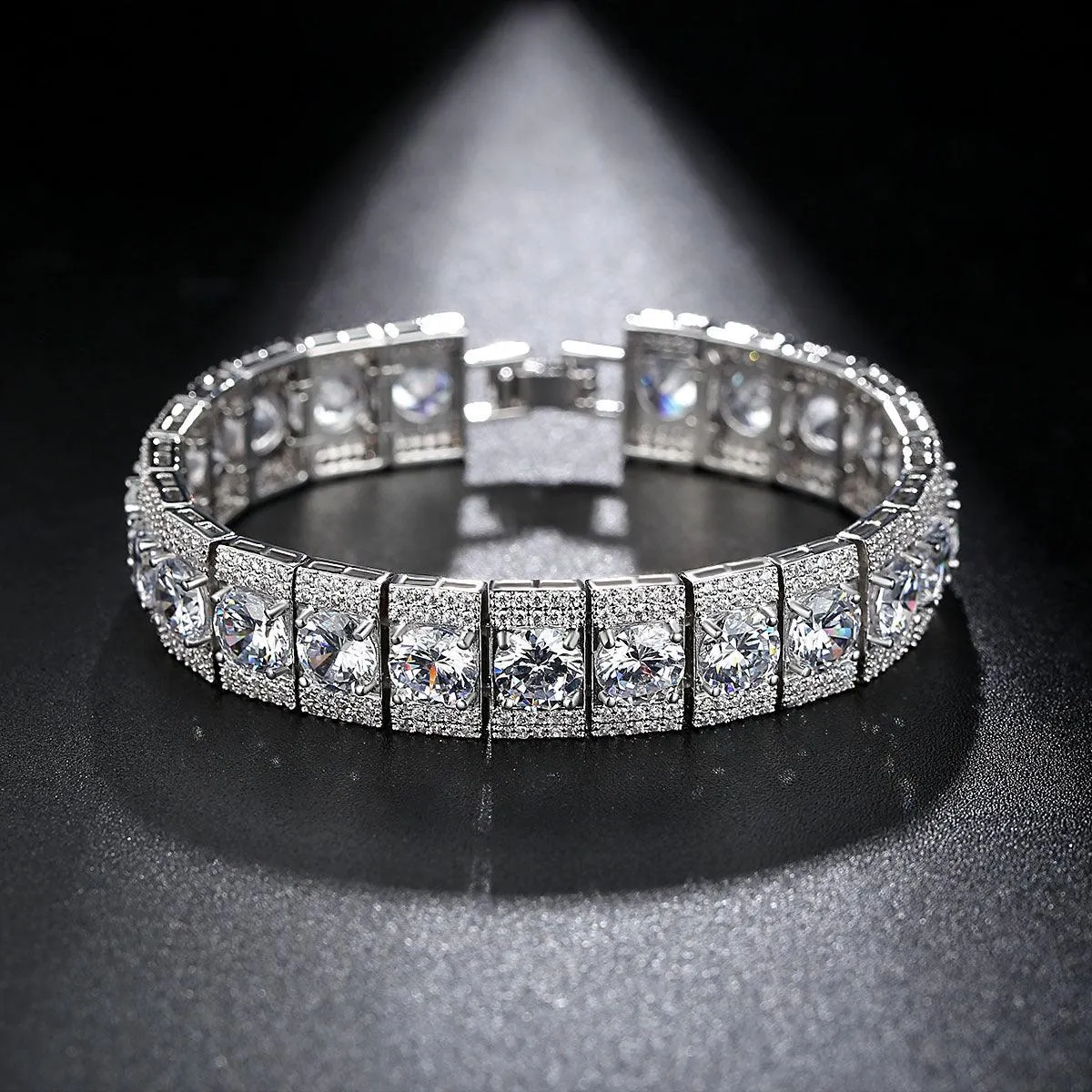 High-grade Copper Inlaid Zircon Bracelet European And American Entry Lux