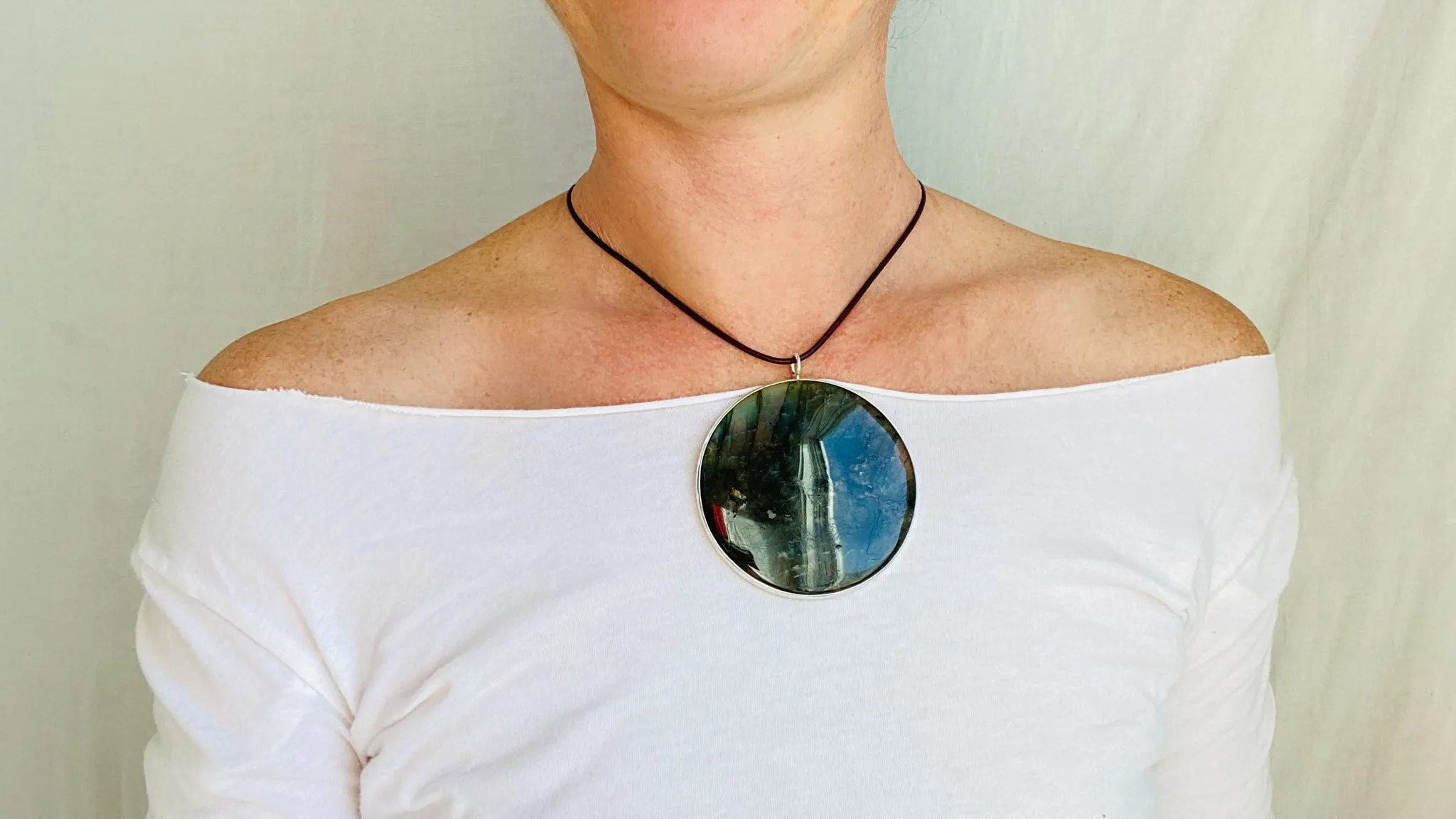 Labradorite Silver Pendant Necklace. Sterling Silver. 1221