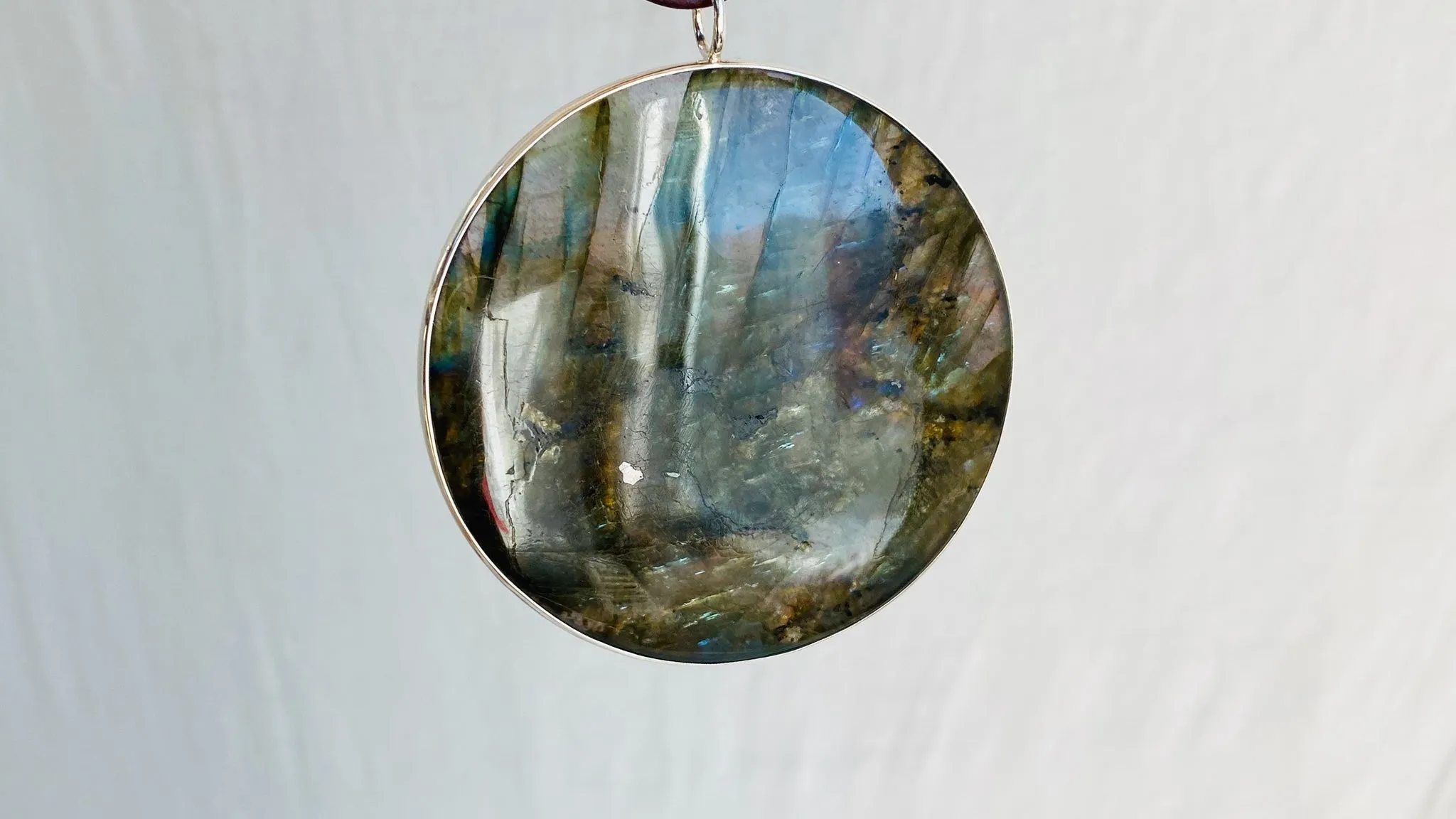Labradorite Silver Pendant Necklace. Sterling Silver. 1221